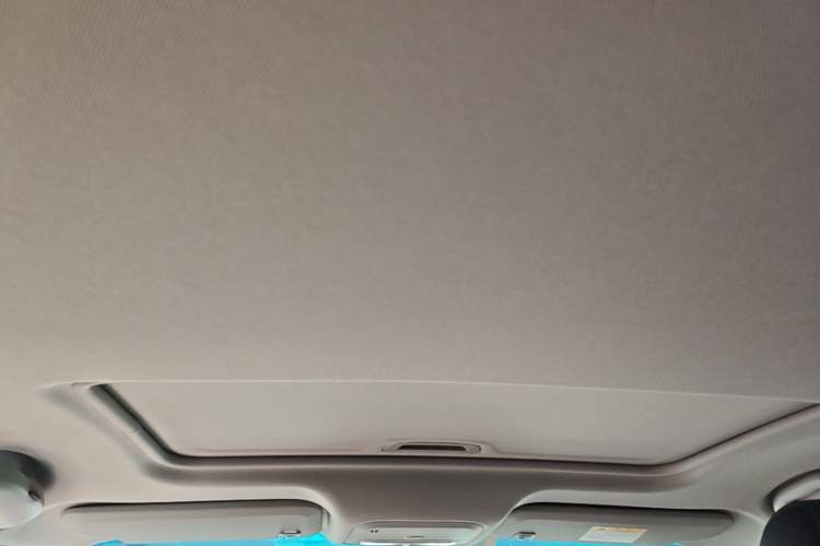 Used Buick GT 2019 18T Automatic Connected Elite Model China VI Standard Headliner