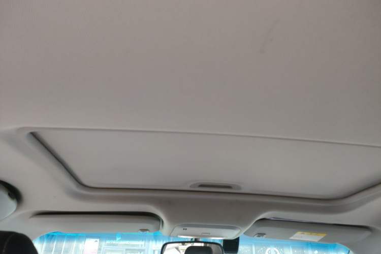 Used Buick GT 2019 18T Automatic Connected Elite Model China VI Standard Headliner