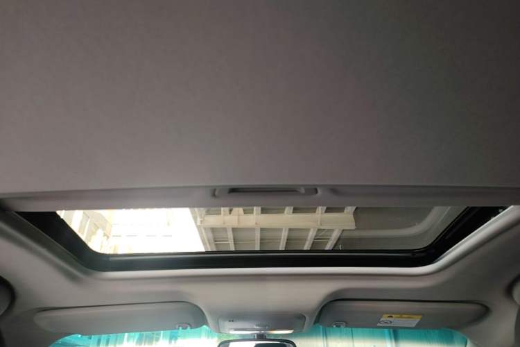 Used Buick GT 2019 18T Automatic Connected Elite Model China VI Standard Headliner