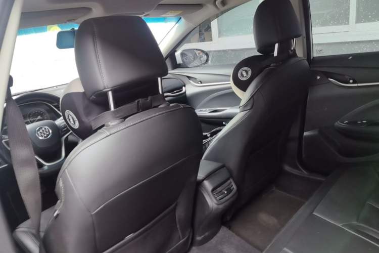 Used Buick GT 2019 18T Automatic Connected Elite Model China VI Standard Headliner