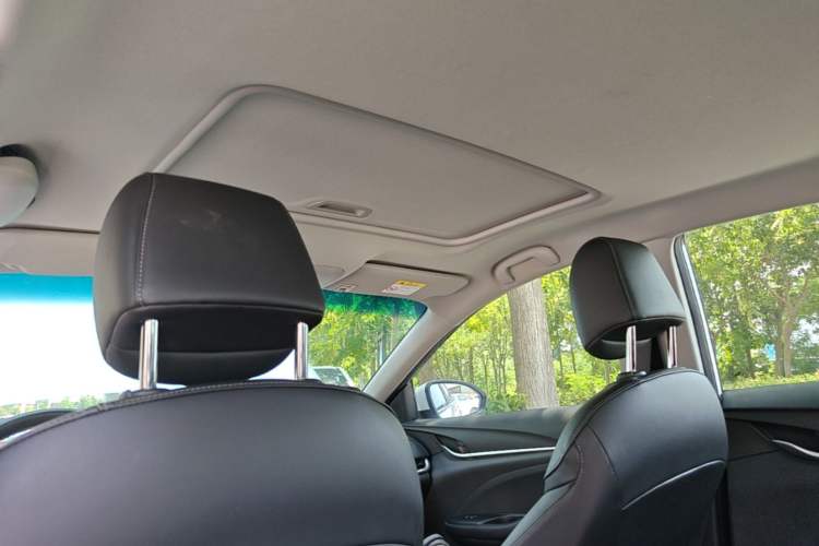 Used Buick GT 2019 18T Automatic Connected Elite Model China VI Standard Headliner