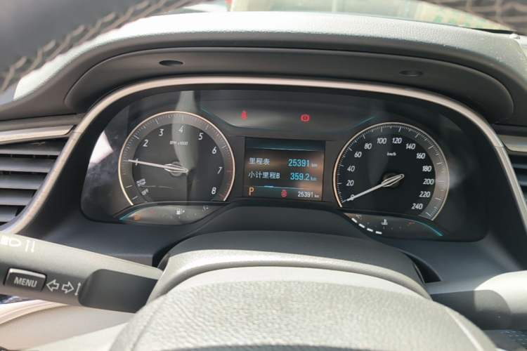 Used Buick GT 2019 15T Dual-Clutch Connected Elite Model China VI Instrument Cluster