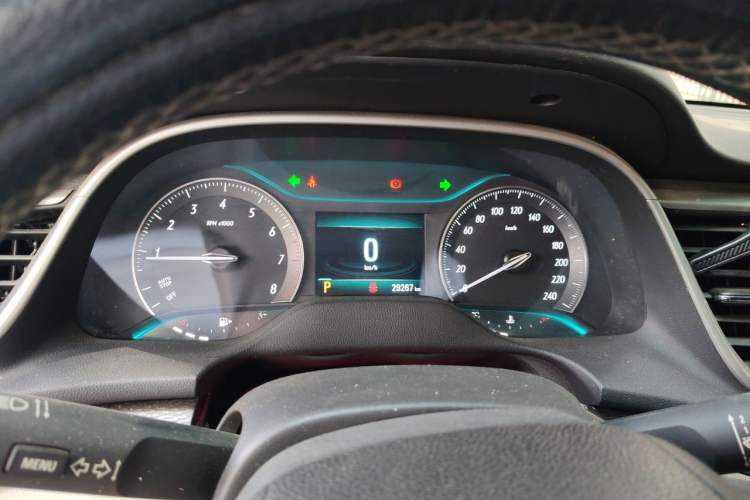 Used Buick GT 2019 15T Dual-Clutch Connected Elite Model China VI Instrument Cluster