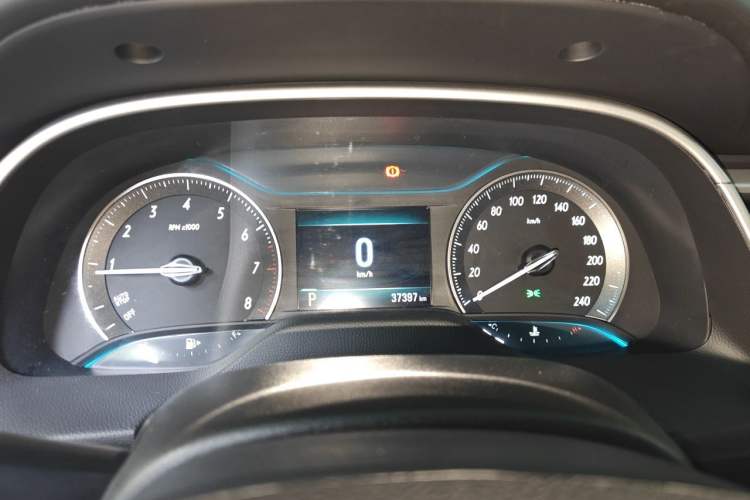 Used Buick GT 2019 15T Dual-Clutch Connected Elite Model China VI Instrument Cluster