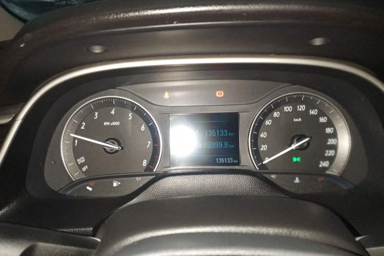 Used Buick GT 2019 15T Dual-Clutch Connected Elite Model China VI Instrument Cluster