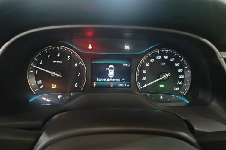 Used Buick GT 2019 15T Dual-Clutch Connected Elite Model China VI Instrument Cluster