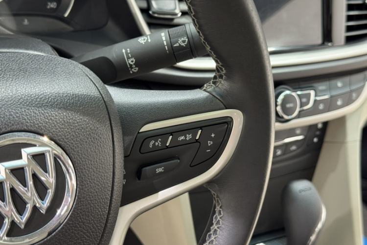 Used Buick GT 2019 15T Dual-Clutch Connected Elite Model China VI Interior 1