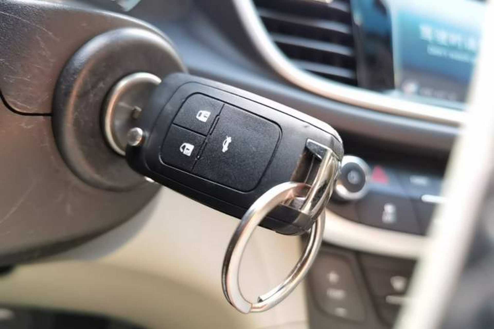 Used Buick GT 2019 15T Dual-Clutch Connected Elite Model China VI Interior 1
