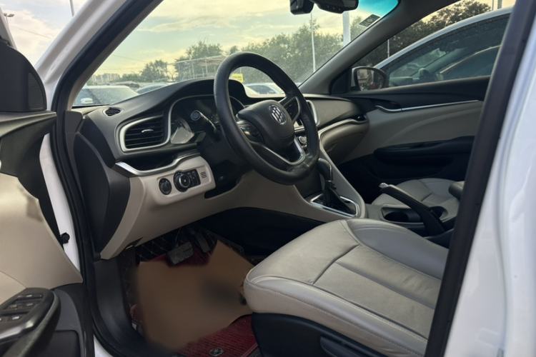 Used Buick GT 2019 15T Dual-Clutch Connected Elite Model China VI Interior 2