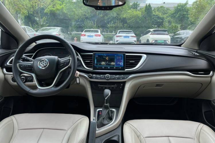 Used Buick GT 2019 15T Dual-Clutch Connected Elite Model China VI Interior 2