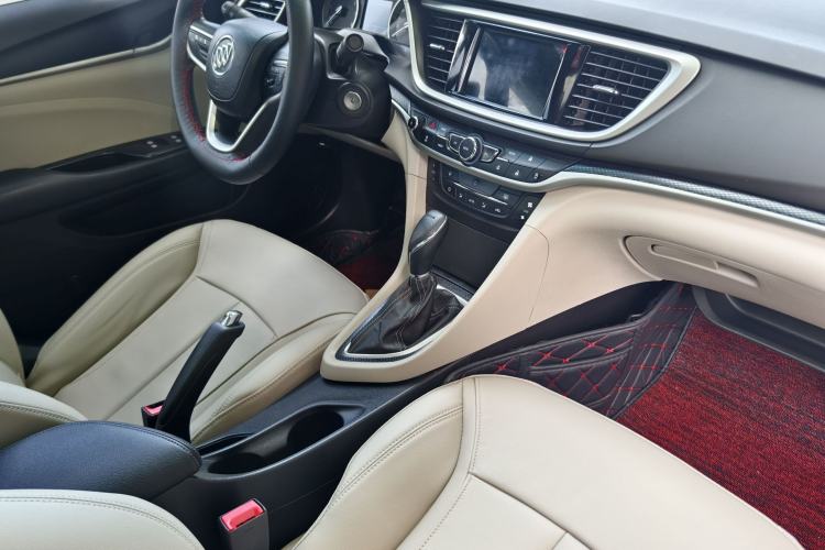 Used Buick GT 2019 15T Dual-Clutch Connected Elite Model China VI Interior 2