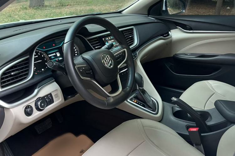 Used Buick GT 2019 15T Dual-Clutch Connected Elite Model China VI Interior 2