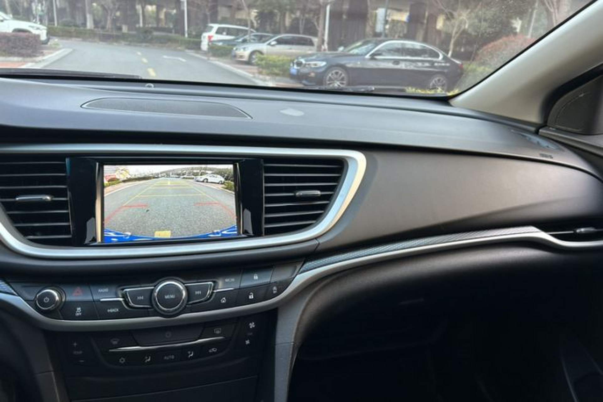 Used Buick GT 2019 18T Automatic Connected Elite Model China VI Standard Interior 3