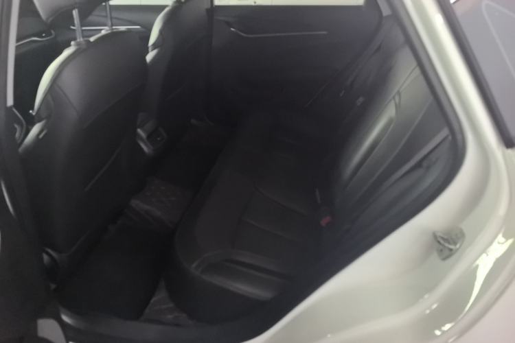 Used Buick GT 2019 18T Automatic Connected Elite Model China VI Standard Interior 3