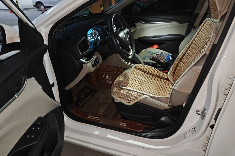 Used Buick GT 2019 15T Dual-Clutch Connected Elite Model China VI Interior 3