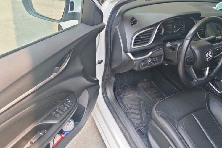 Used Buick GT 2019 18T Automatic Connected Elite Model China V Standard Interior 3