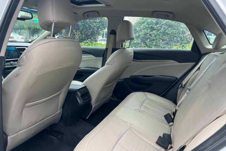Used Buick GT 2019 15T Dual-Clutch Connected Elite Model China VI Interior 3