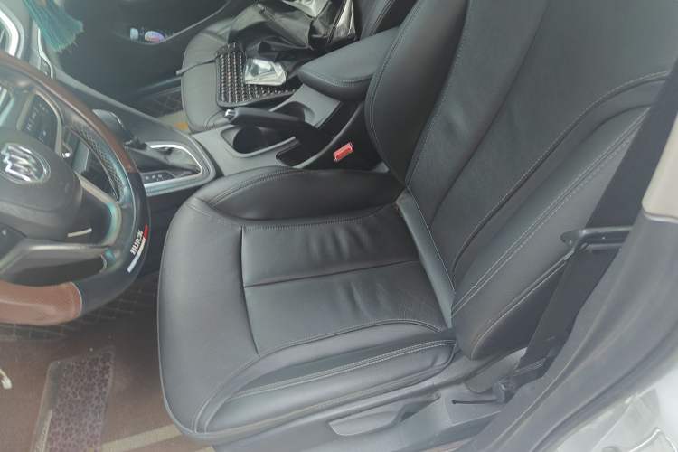 Used Buick GT 2019 18T Automatic Connected Elite Model China VI Standard Interior 3
