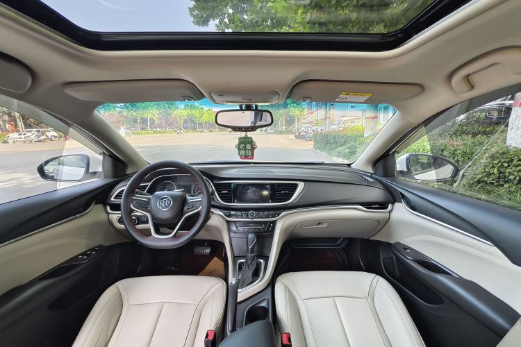Used Buick GT 2019 15T Dual-Clutch Connected Elite Model China VI Interior 3