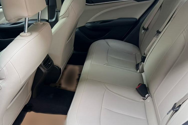 Used Buick GT 2019 15T Dual-Clutch Connected Elite Model China VI Interior 3