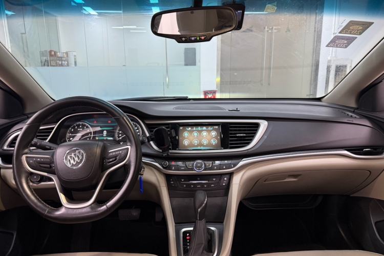 Used Buick GT 2019 15T Dual-Clutch Connected Elite Model China VI Interior 4
