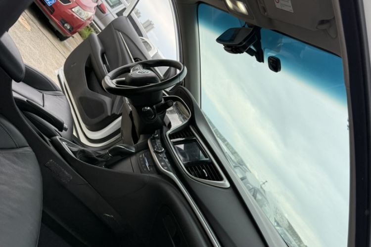 Used Buick GT 2019 18T Automatic Connected Elite Model China VI Standard Interior 4