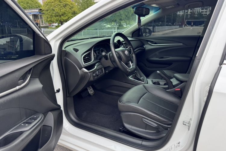 Used Buick GT 2019 18T Automatic Connected Elite Model China VI Standard Interior 4