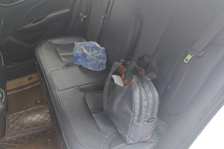 Used Buick GT 2019 18T Automatic Connected Elite Model China VI Standard Interior 4