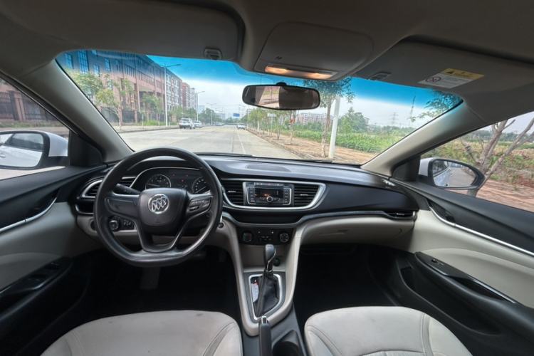 Used Buick GT 2019 15T Dual-Clutch Advanced Version China VI Standard Interior 4