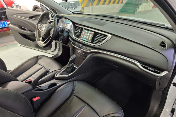 Used Buick GT 2019 18T Automatic Connected Elite Model China VI Standard Interior 4