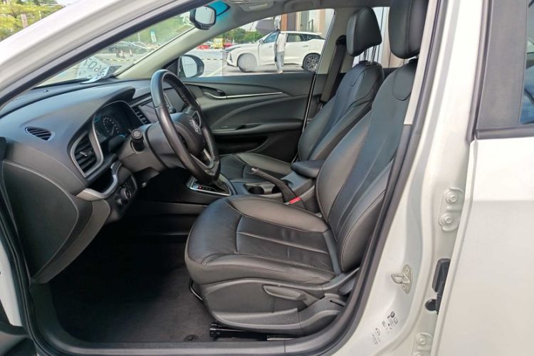 Used Buick GT 2019 18T Automatic Connected Elite Model China VI Standard Interior 4