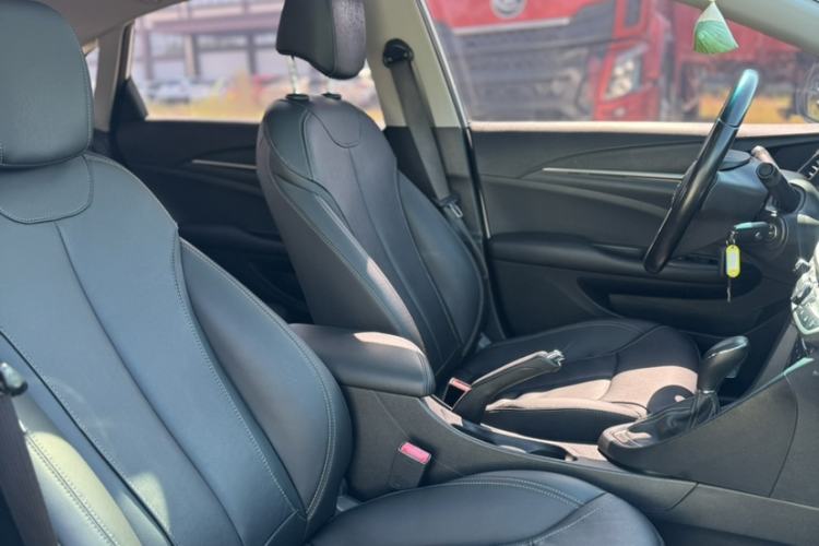 Used Buick GT 2019 18T Automatic Connected Elite Model China VI Standard Interior 5