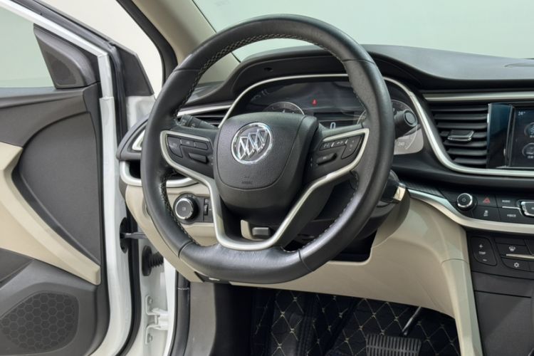 Used Buick GT 2019 15T Dual-Clutch Connected Elite Model China VI Interior 5