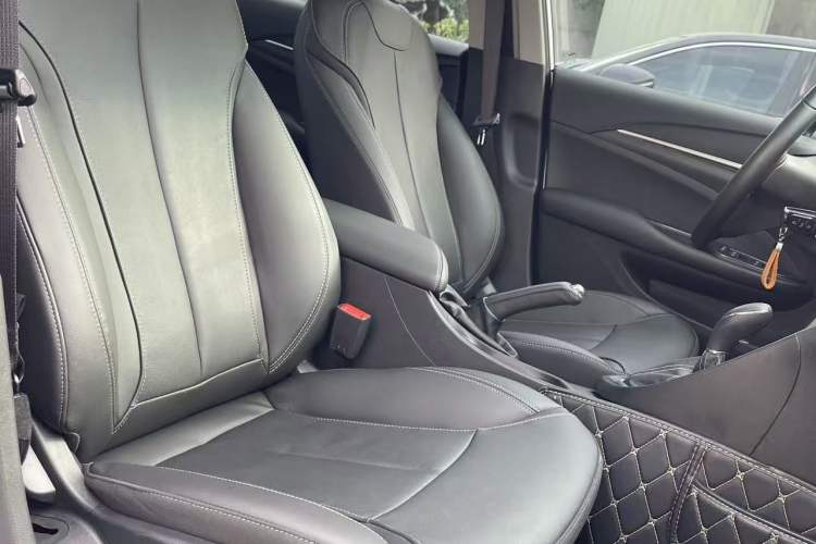 Used Buick GT 2019 18T Automatic Connected Elite Model China VI Standard Interior 5