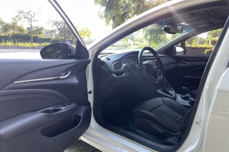 Used Buick GT 2019 18T Automatic Connected Elite Model China V Standard Interior 5