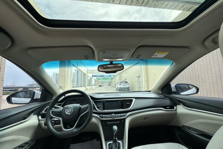 Used Buick GT 2019 15T Dual-Clutch Connected Elite Model China VI Interior 6