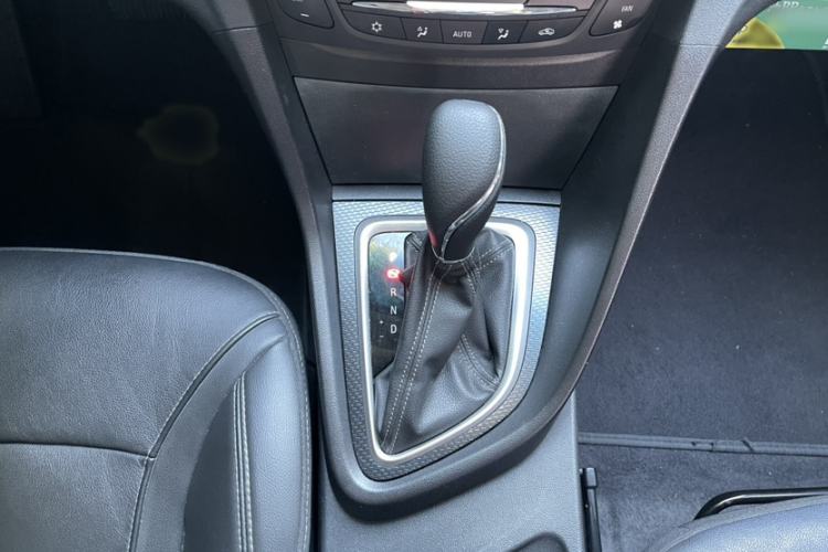 Used Buick GT 2019 18T Automatic Connected Elite Model China V Standard Interior 7