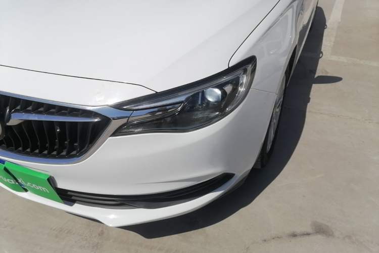 Used Buick GT 2019 15T Dual-Clutch Connected Elite Model China VI Left Front Headlight