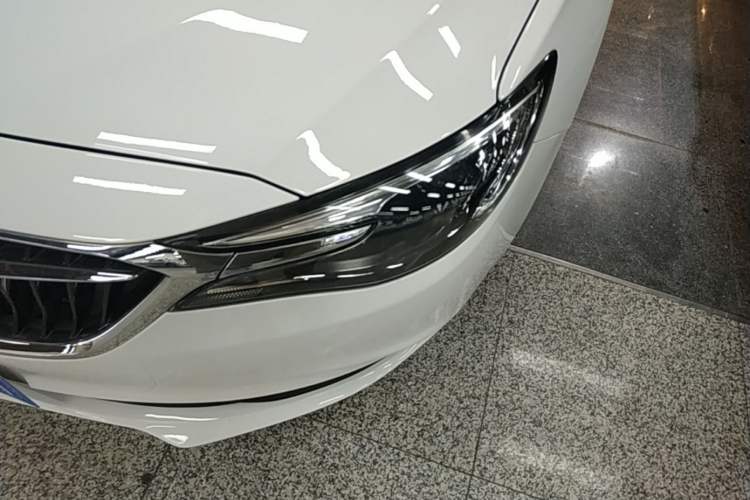 Used Buick GT 2019 15T Dual-Clutch Connected Elite Model China VI Left Front Headlight