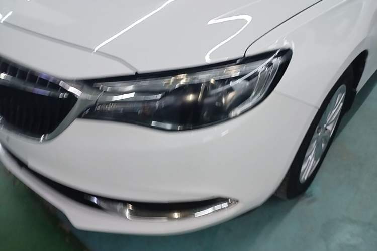 Used Buick GT 2019 15T Dual-Clutch Connected Elite Model China VI Left Front Headlight