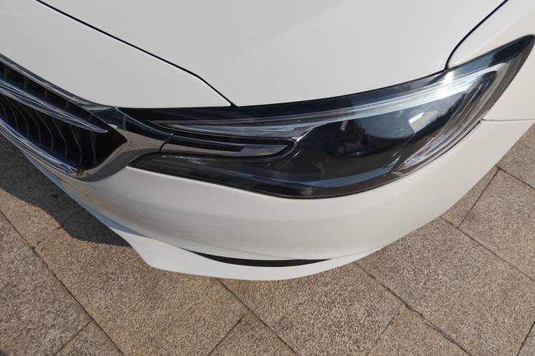 Used Buick GT 2019 15T Dual-Clutch Connected Elite Model China VI Left Front Headlight