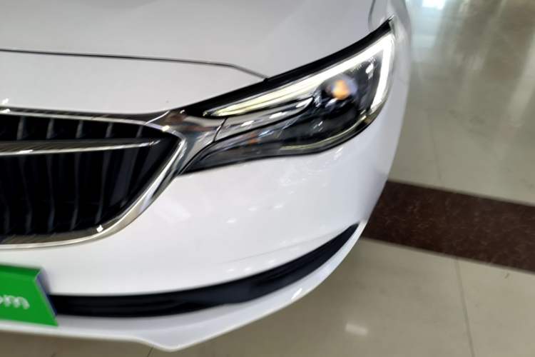 Used Buick GT 2019 15T Dual-Clutch Connected Elite Model China VI Left Front Headlight
