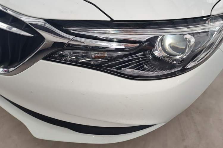 Used Buick GT 2019 15T Dual-Clutch Advanced Version China VI Standard Left Front Headlight