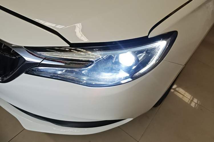 Used Buick GT 2019 18T Automatic Connected Elite Model China VI Standard Left Front Headlight