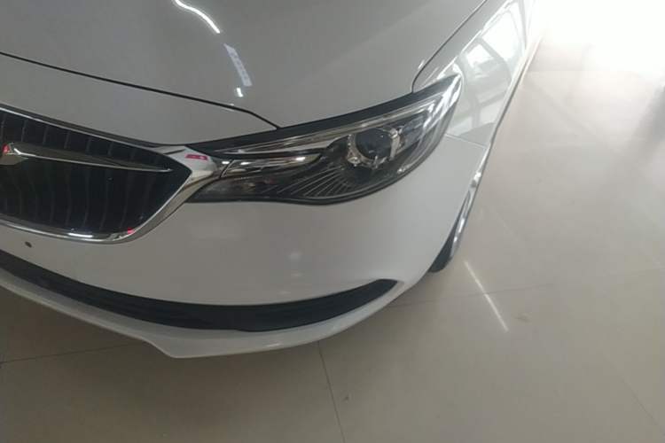 Used Buick GT 2019 15T Dual-Clutch Advanced Version China VI Standard Left Front Headlight