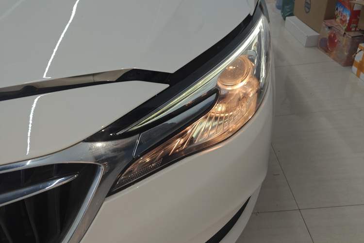 Used Buick GT 2019 15T Dual-Clutch Advanced Version China VI Standard Left Front Headlight