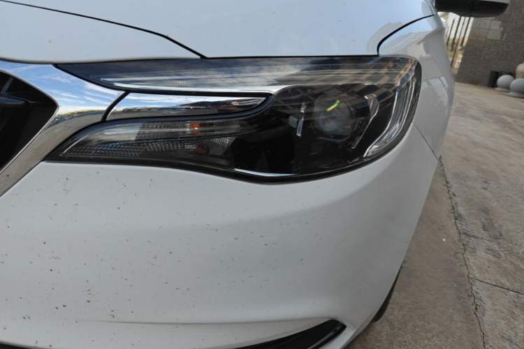 Used Buick GT 2019 15T Dual-Clutch Connected Elite Model China VI Left Front Headlight
