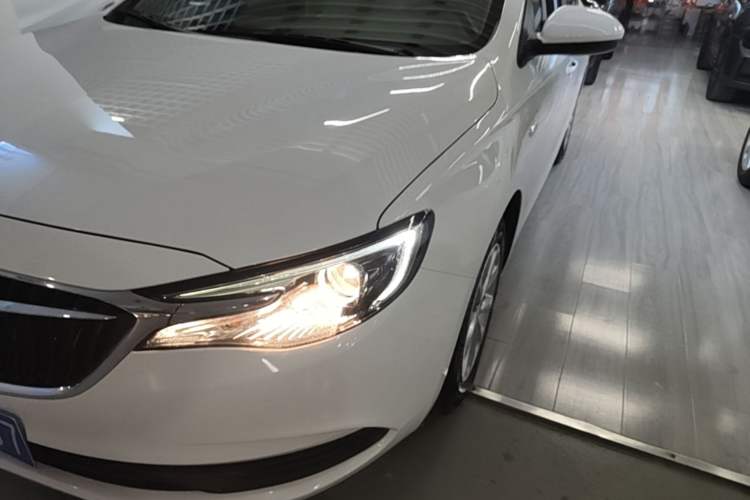 Used Buick GT 2019 15T Dual-Clutch Advanced Version China VI Standard Left Front Headlight