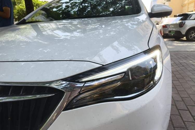 Used Buick GT 2019 15T Dual-Clutch Connected Elite Model China VI Left Front Headlight