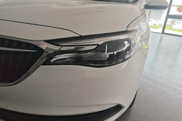 Used Buick GT 2019 15T Dual-Clutch Connected Elite Model China VI Left Front Headlight